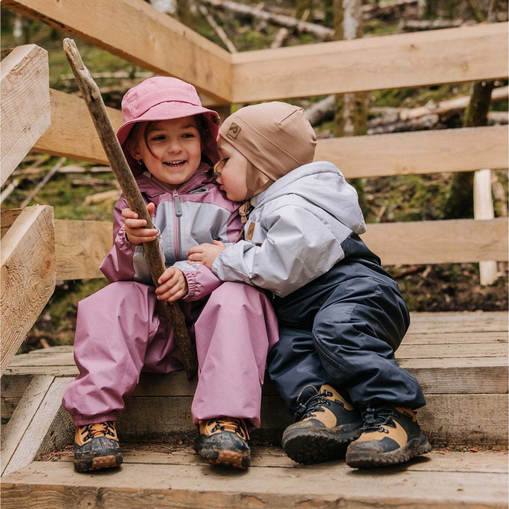 Perlimpinpin PERLIMPINPIN - Ensemble une pièce d'extérieur pour bébé mi-saison - Sable, toffee & noir