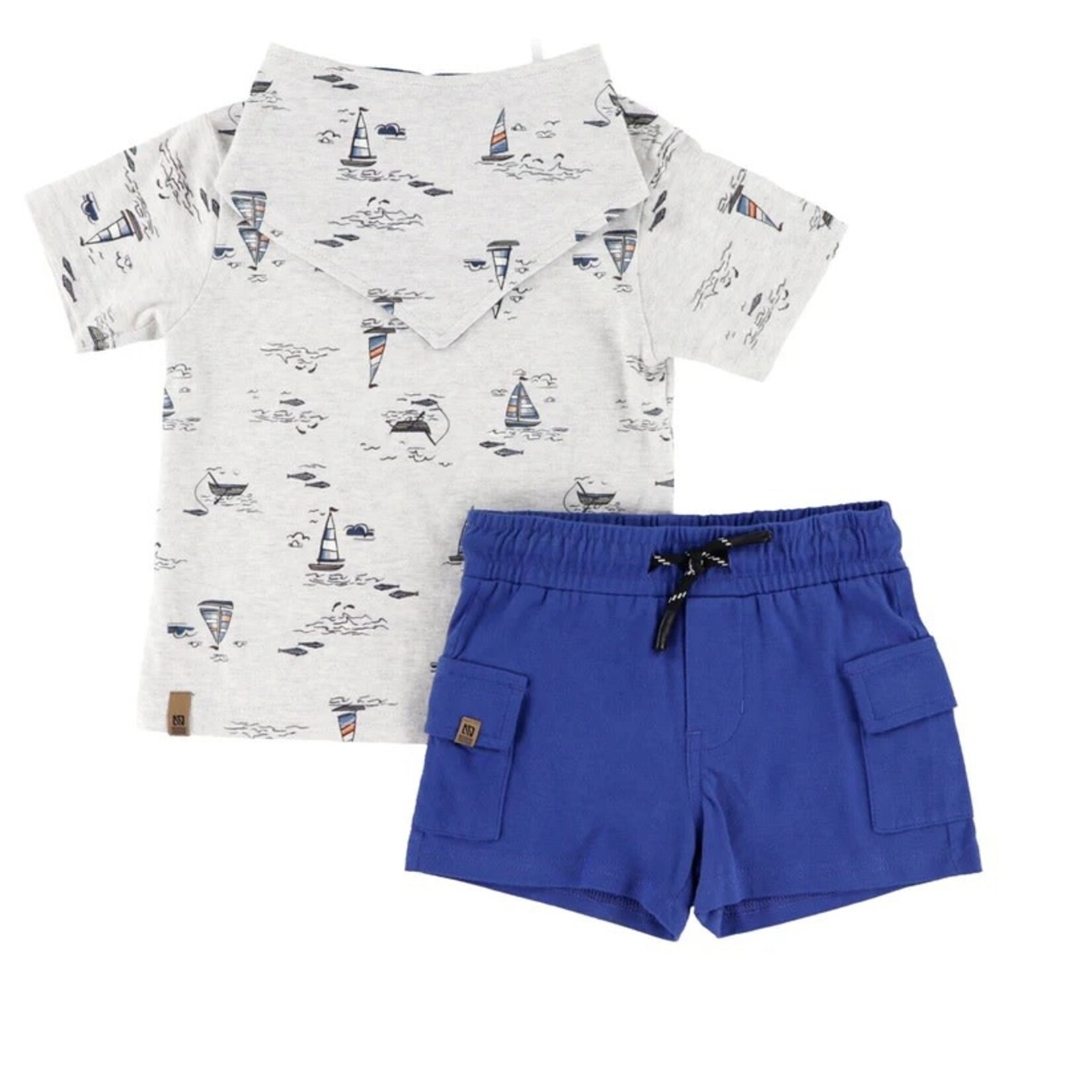 Nanö NANÖ - Ensemble 3 morceaux - T-shirt gris imprimé bateaux, short bleu et bavoir réversible 'Club de l'océan'