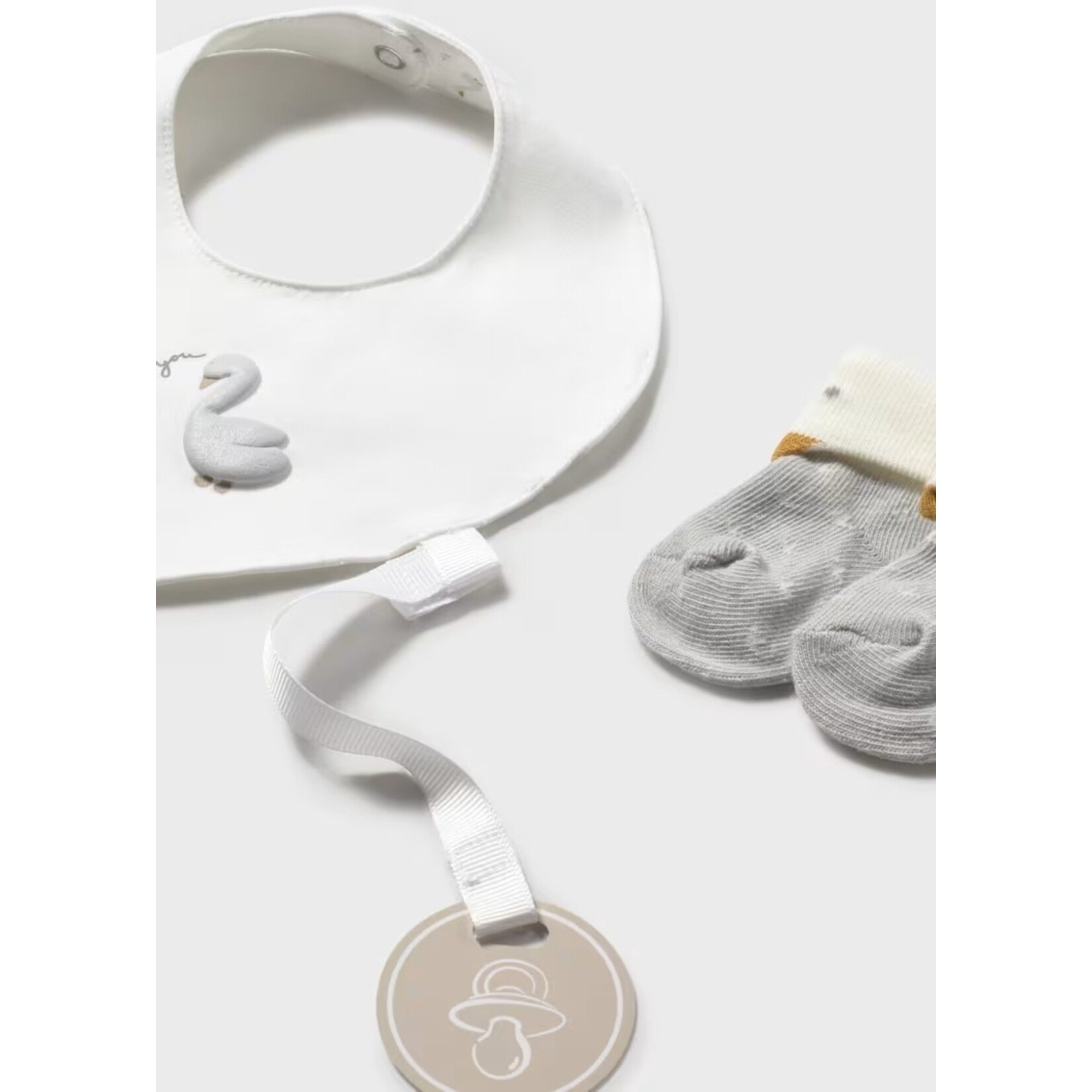 Mayoral MAYORAL - 3-piece set - Short pyjamas, bib and socks in white with duck print