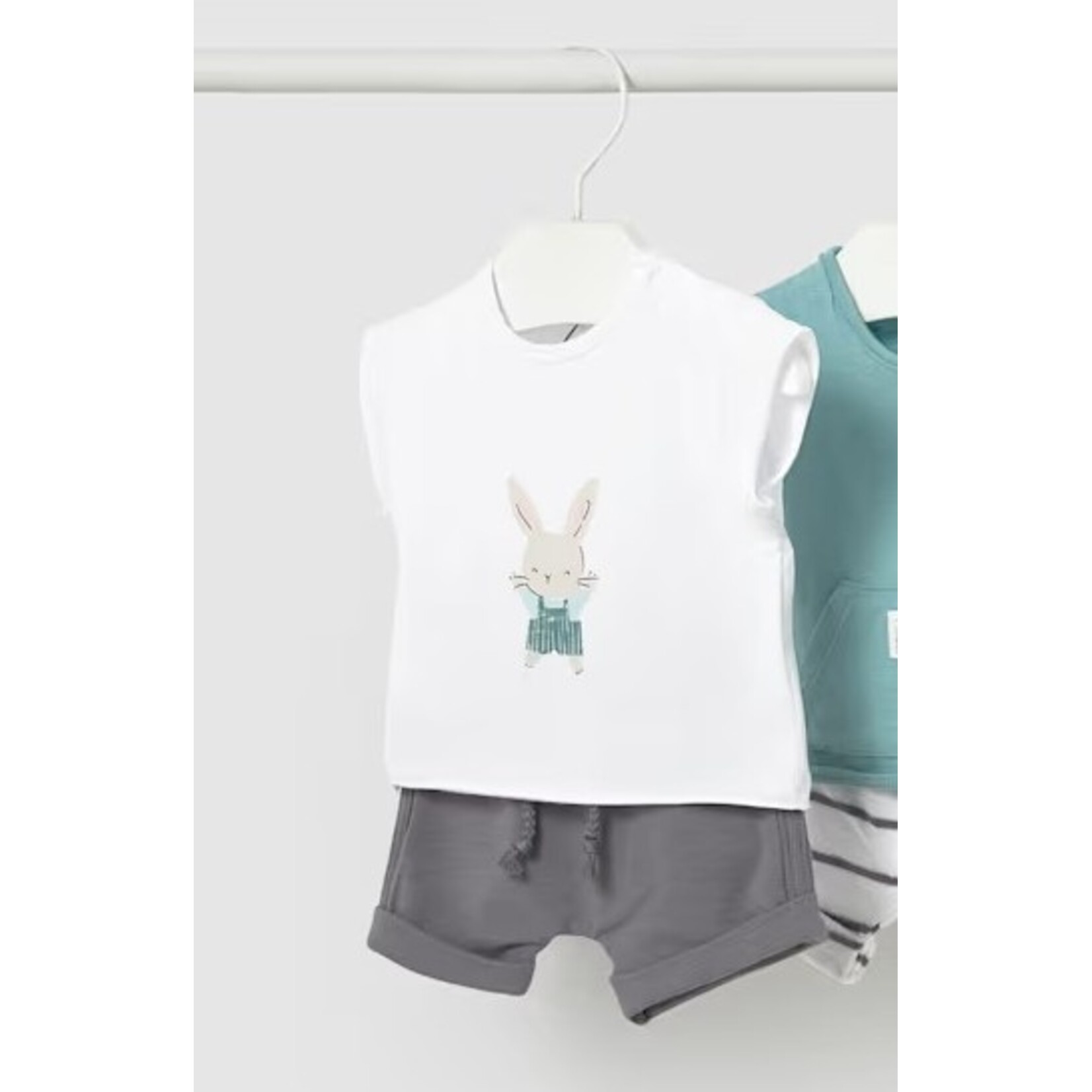 Mayoral MAYORAL - Two-piece set with a white top featuring a rabbit print and plain dark grey shorts