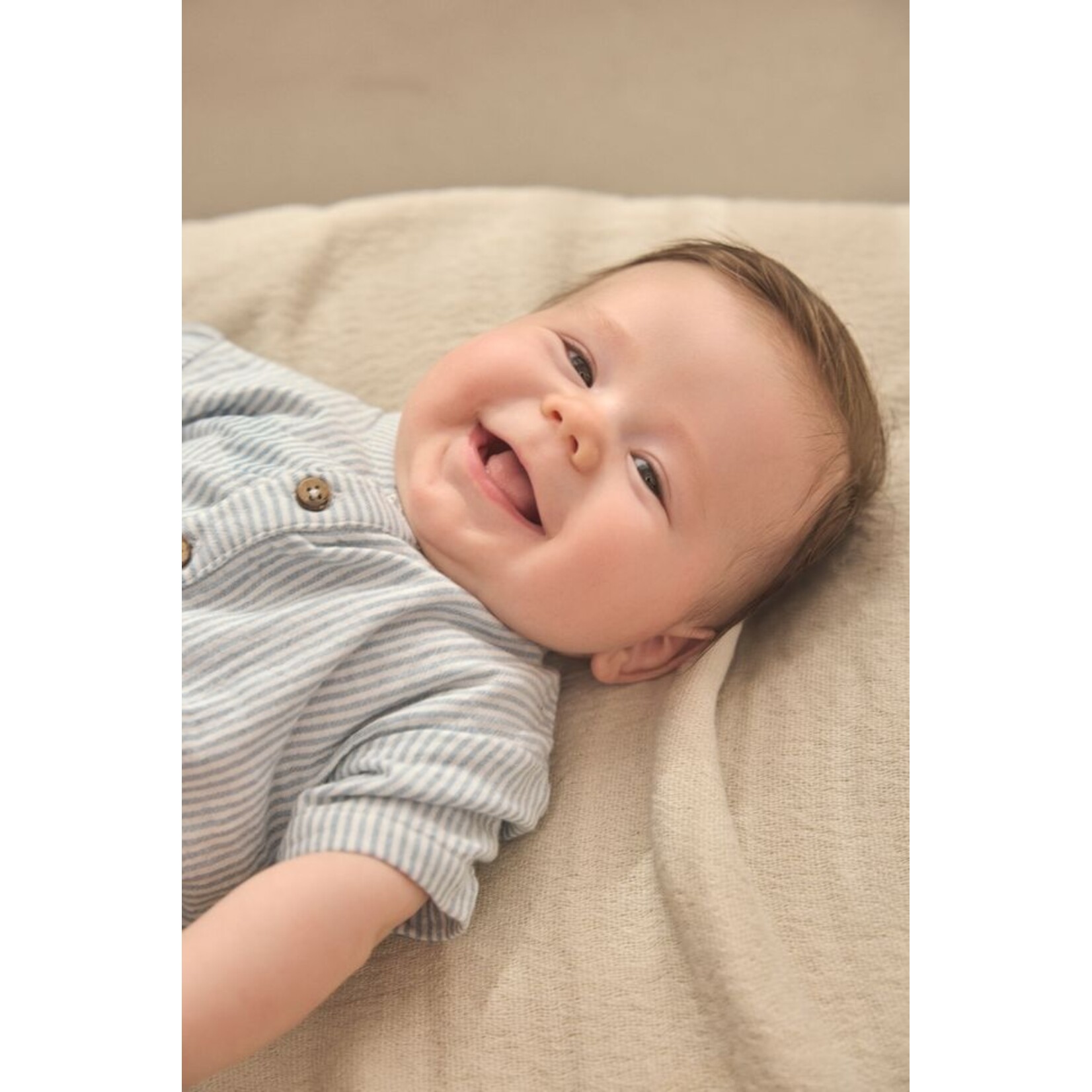 Enfant ENFANT - White and blue striped muslin romper
