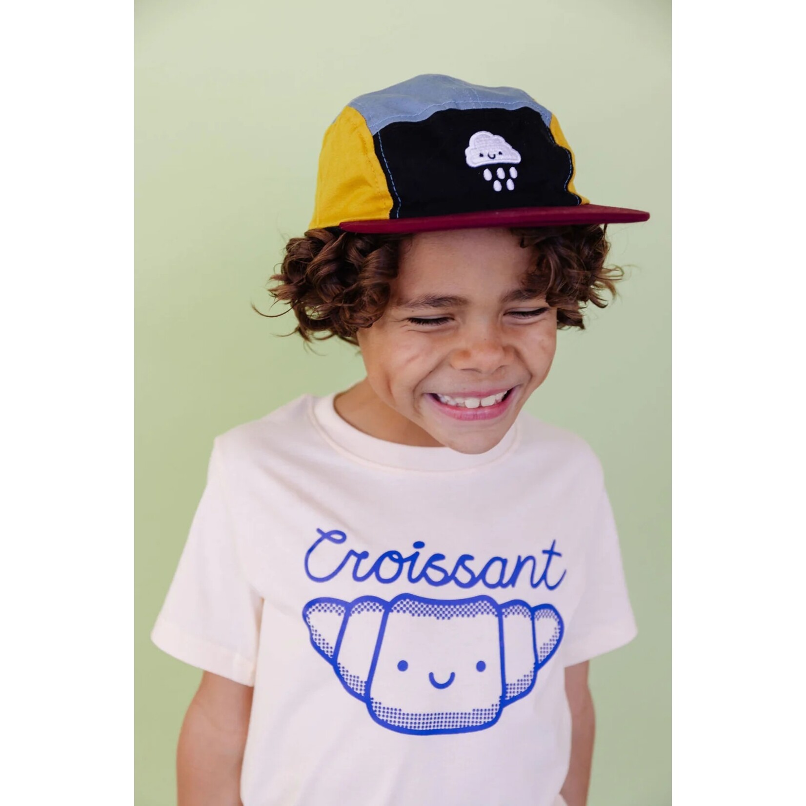 Whistle & Flute WHISTLE AND FLUTE - White T-shirt with blue 'Kawaii - Croissant' print