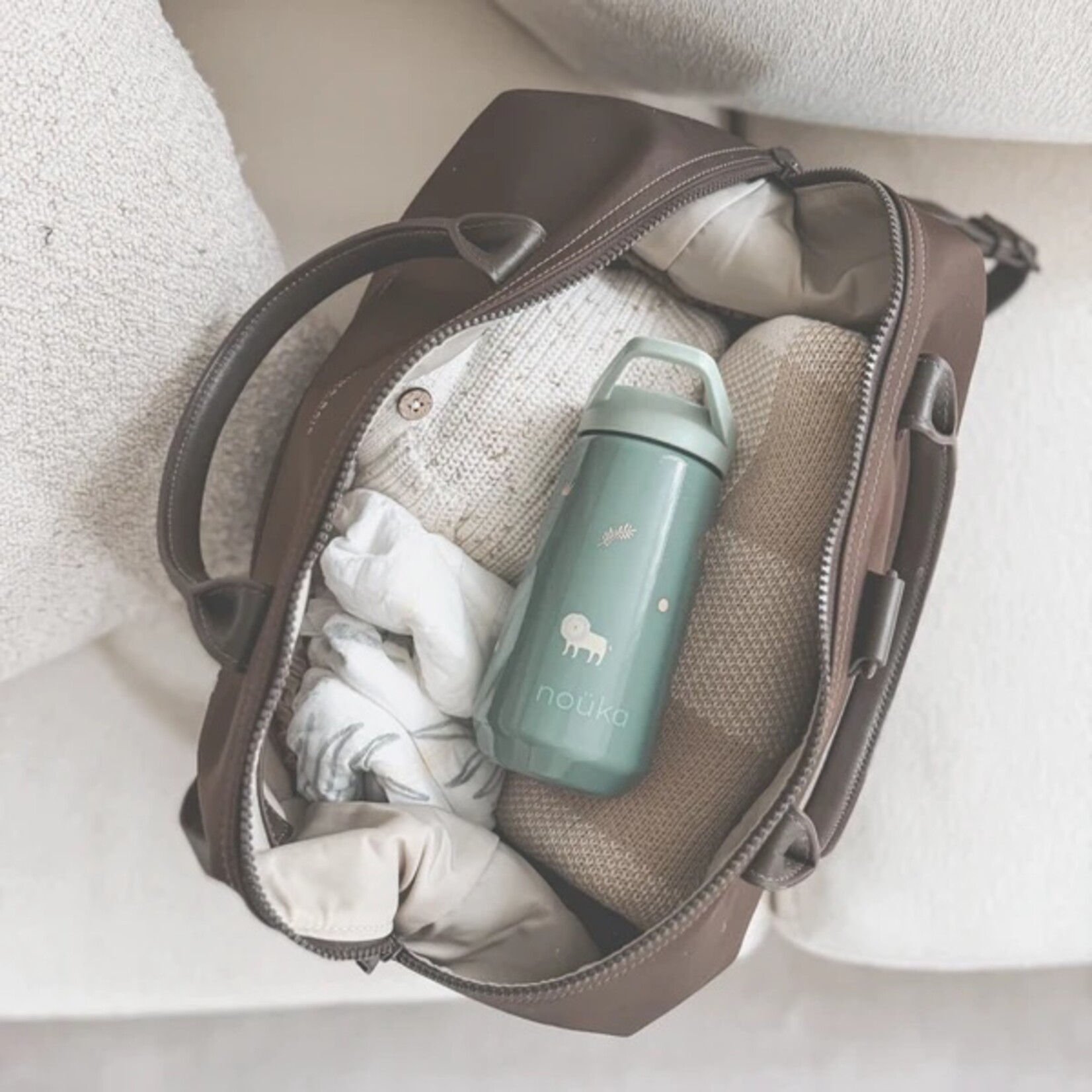 Noüka NOÜKA - 14 oz Water Bottle with Flip-Top Straw - Safari