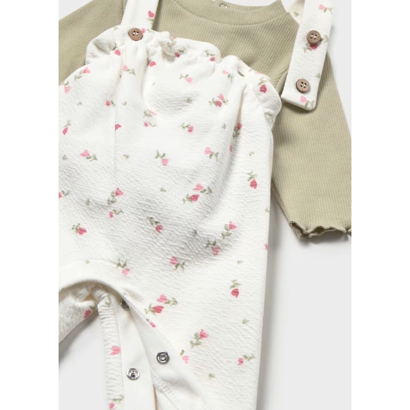Mayoral MAYORAL - Ensemble 2 pièces: Salopette blanche avec motifs de petites fleurs et t-shirt vert