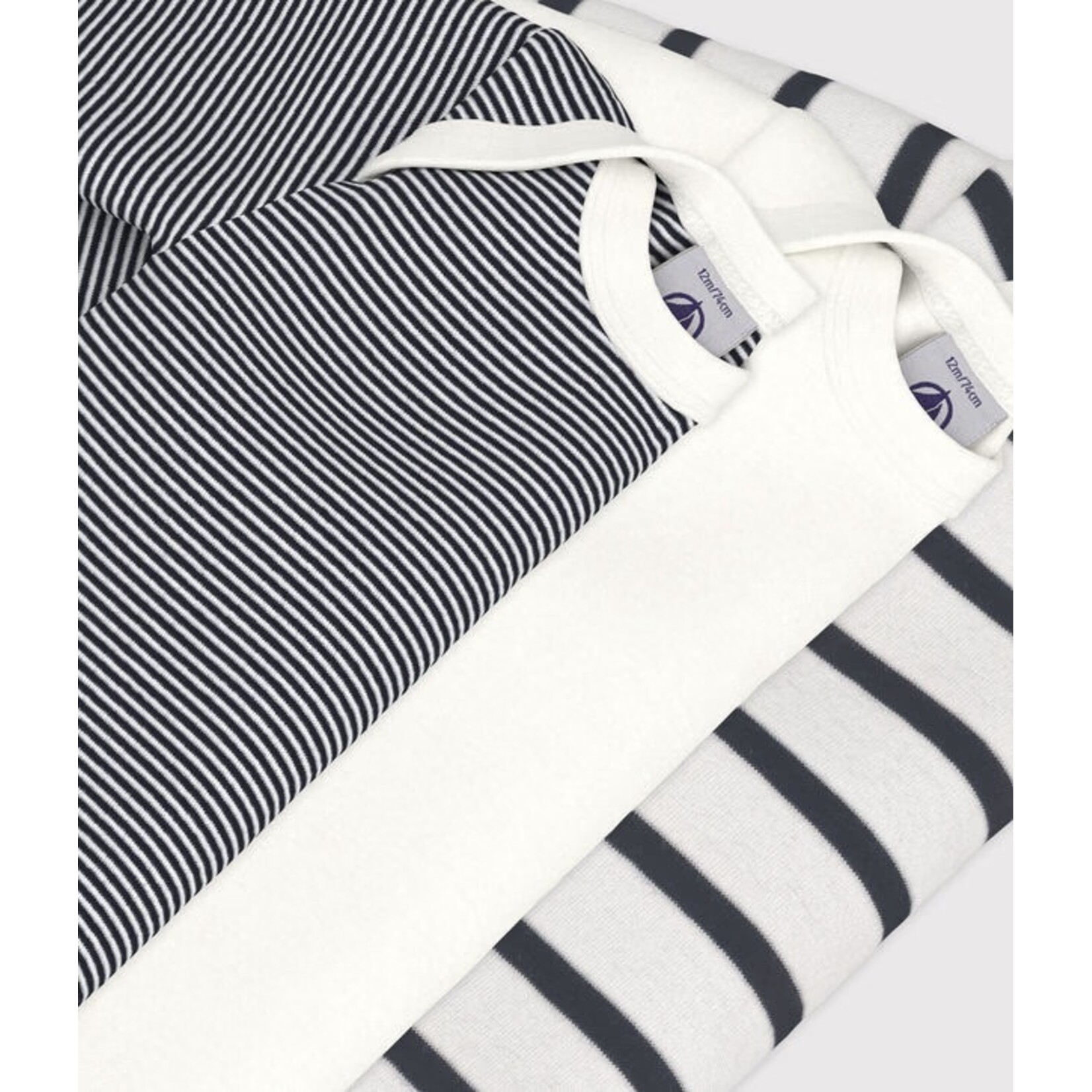 Petit Bateau PETIT BATEAU - Lot de 3 cache-couches manches longues à col rond 'Fines rayures marine/rayures marine avec logo/uni blanc avec logo'