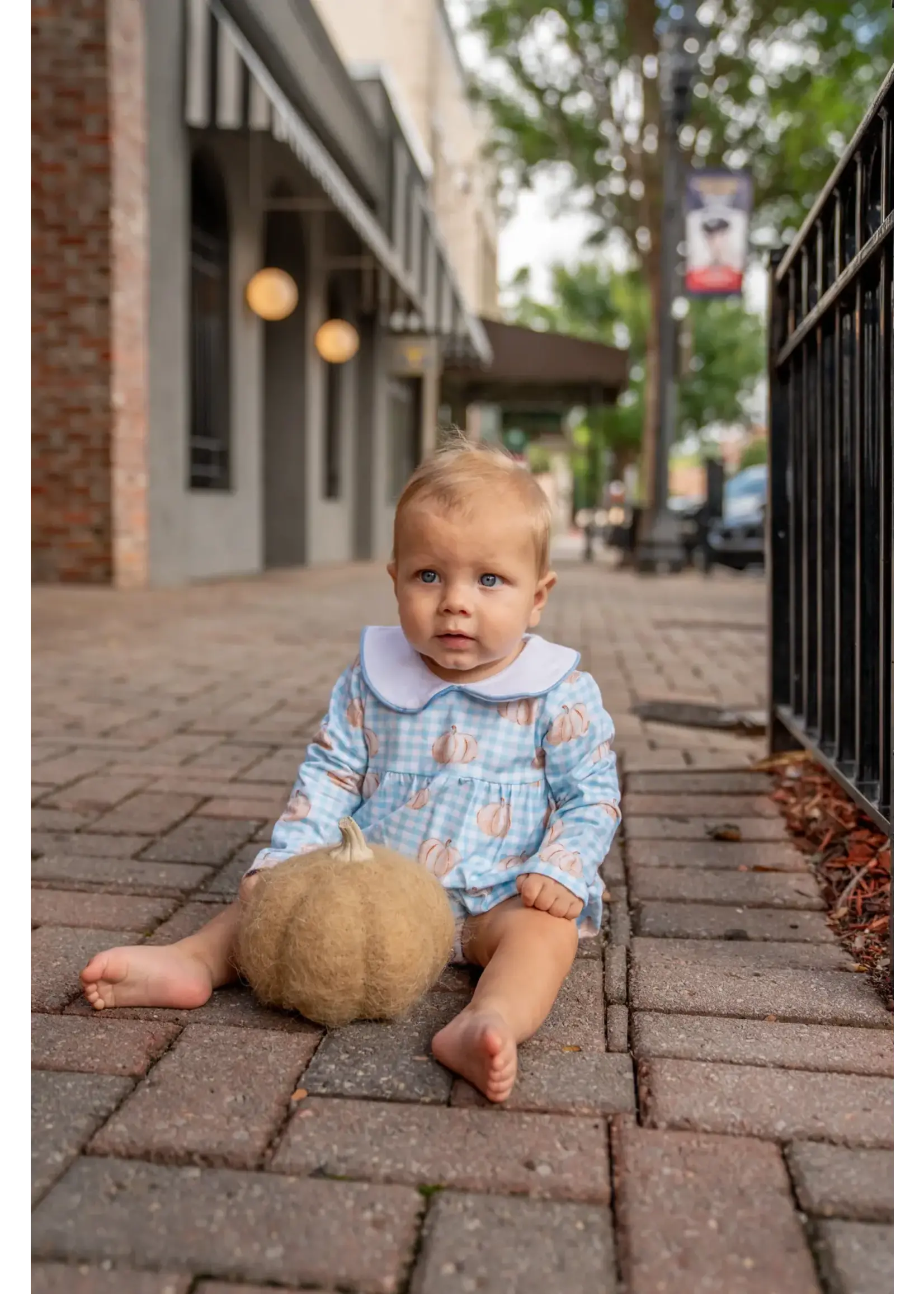 The Oaks Hank - Blue Check Pumpkin