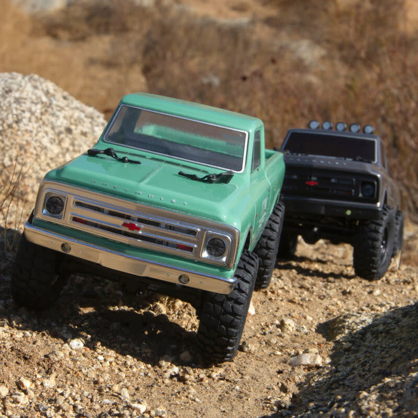 AXIAL 1/24 SCX24 1967 Chevrolet C10 4WD Truck Brushed RTR, Green