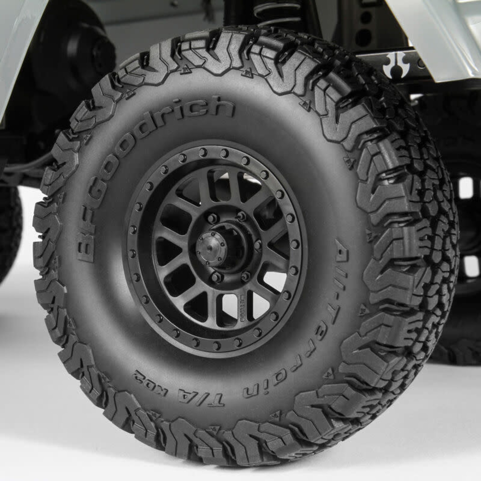 AXIAL 1/10 SCX10 II Jeep Cherokee 4WD Rock Crawler Brushed RTR