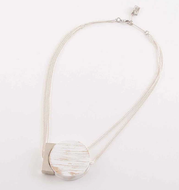 ANNE MARIE CHAGNON ANNE-MARIE CHAGNON COLLIER HELMIO BLANC