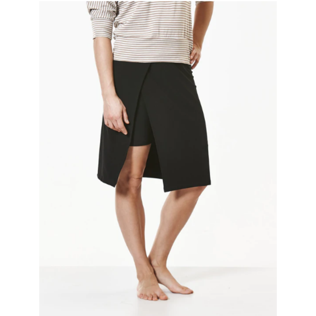 ZAAN ZAAN JUPE SHORT NOIR