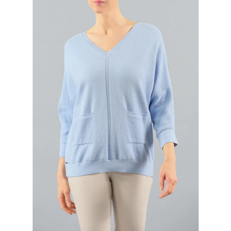 LISETTE CASEY 25'' PULL COL ''V'' ET POCHES BLEU CIEL