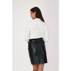 GABBY ISABELLA GABBY ISABELLA 524518 MOCK NECT POINTELLE KNIT SWEATER BLANC