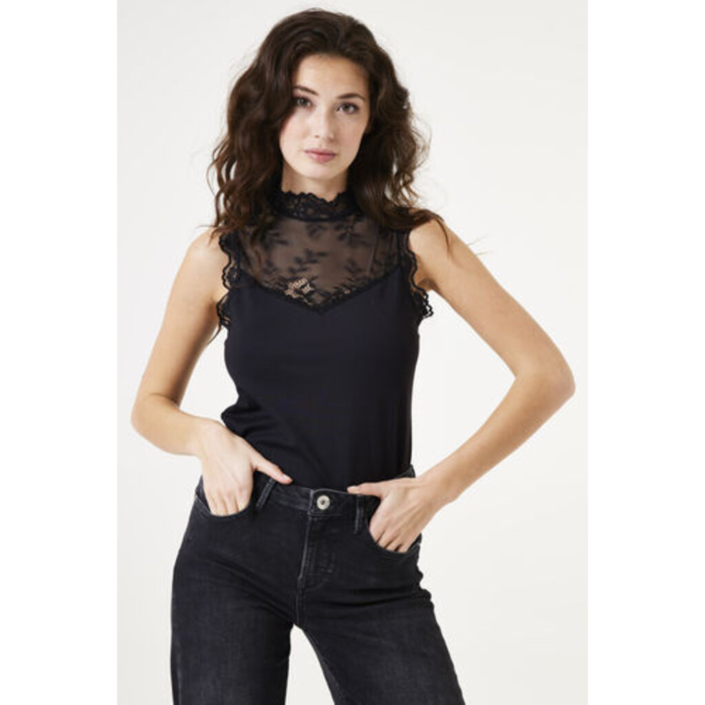 GARCIA GARCIA HAUT SANS MANCHE DENTELLE NOIR