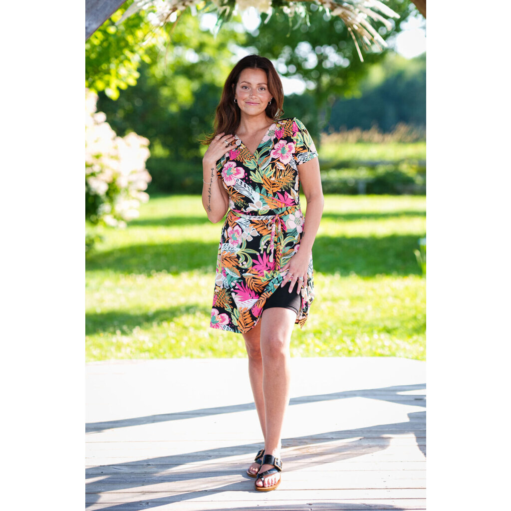 RIEN NE SE PERD TOUT SE CREE RIEN NE SE PERD ROBE MACARENA TROPICAL