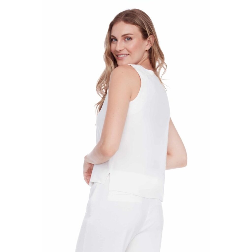 I LOVE TYLER MADISON TYLER MADISON 248000 LINEN SLEEVELESS TOP WHITE