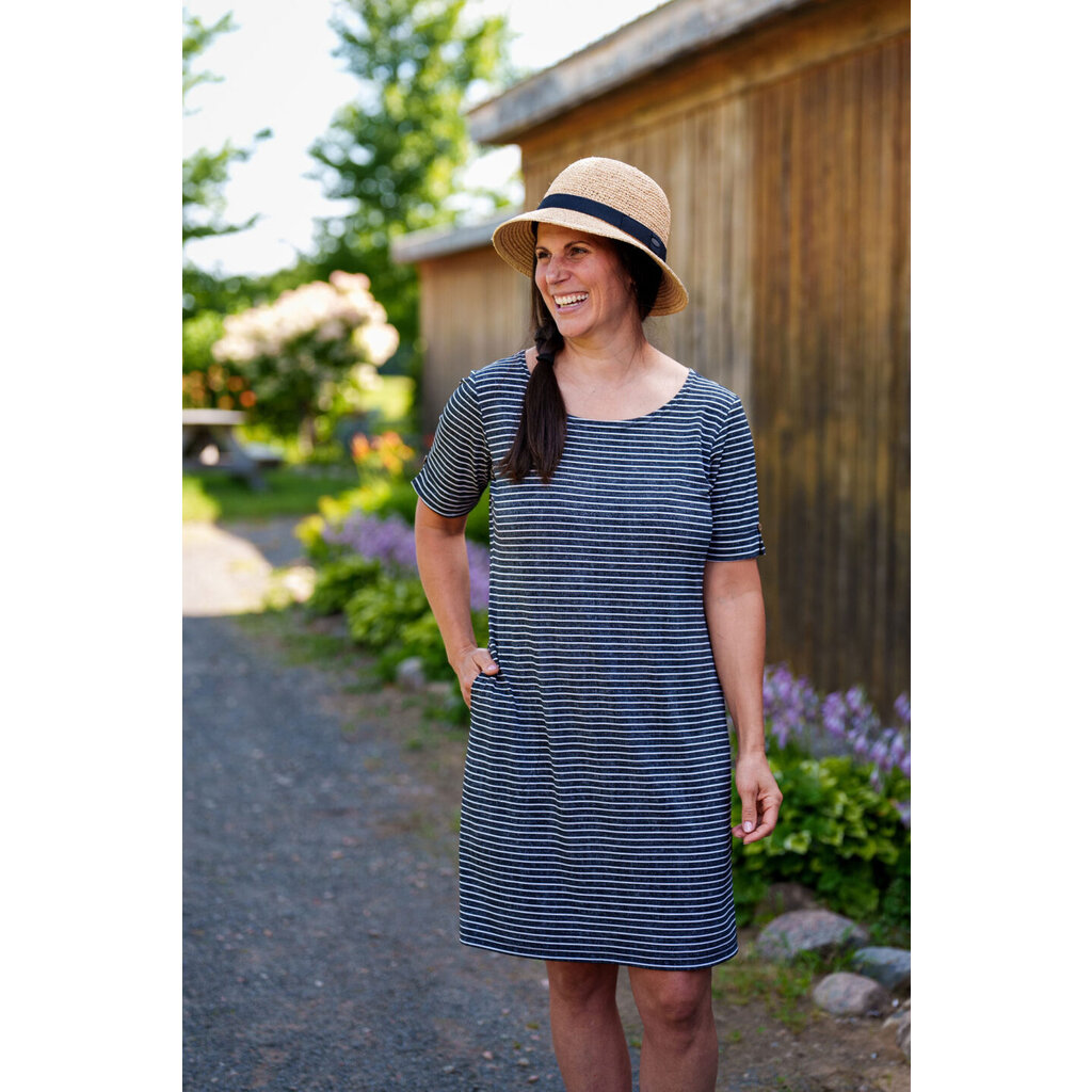 RIEN NE SE PERD TOUT SE CREE RIEN NE SE PERD ROBE BOOGIE RAYE GRIS ET BLANC