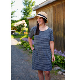 RIEN NE SE PERD TOUT SE CREE RIEN NE SE PERD ROBE BOOGIE RAYE GRIS ET BLANC