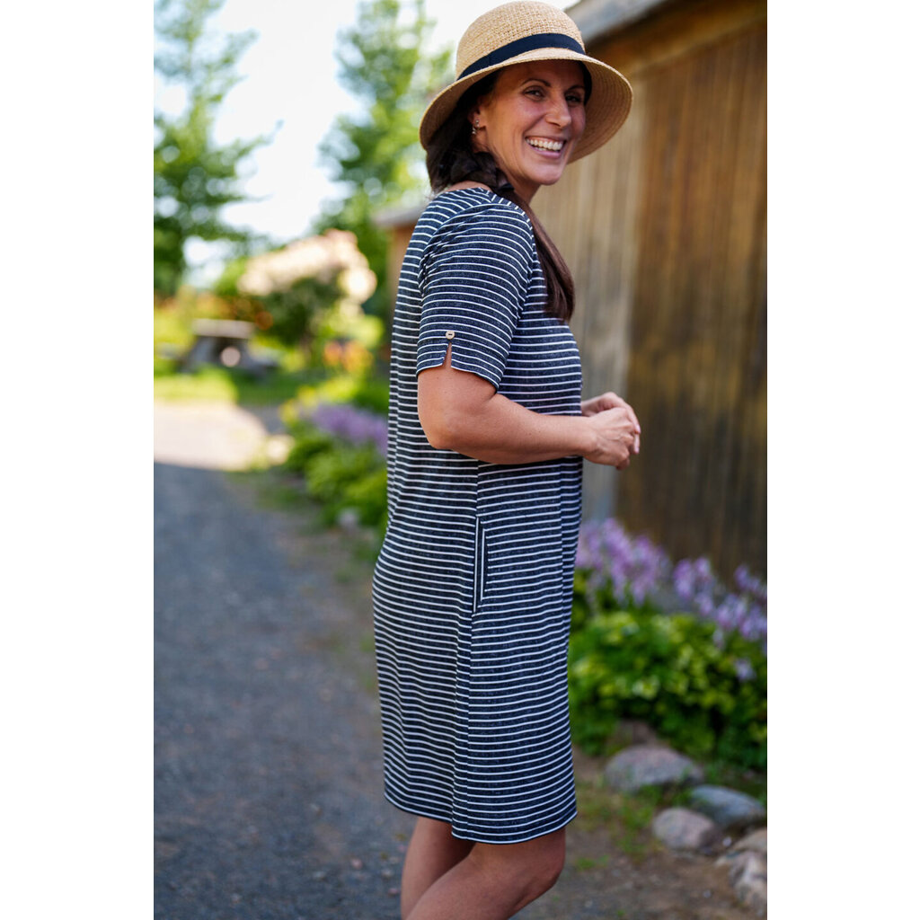 RIEN NE SE PERD TOUT SE CREE RIEN NE SE PERD ROBE BOOGIE RAYE GRIS ET BLANC