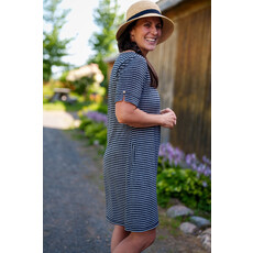 RIEN NE SE PERD TOUT SE CREE RIEN NE SE PERD ROBE BOOGIE RAYE GRIS ET BLANC