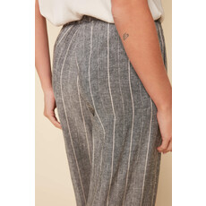 RENUAR RENUAR 25E PANTALON NOIR LIGNES BLANCHES