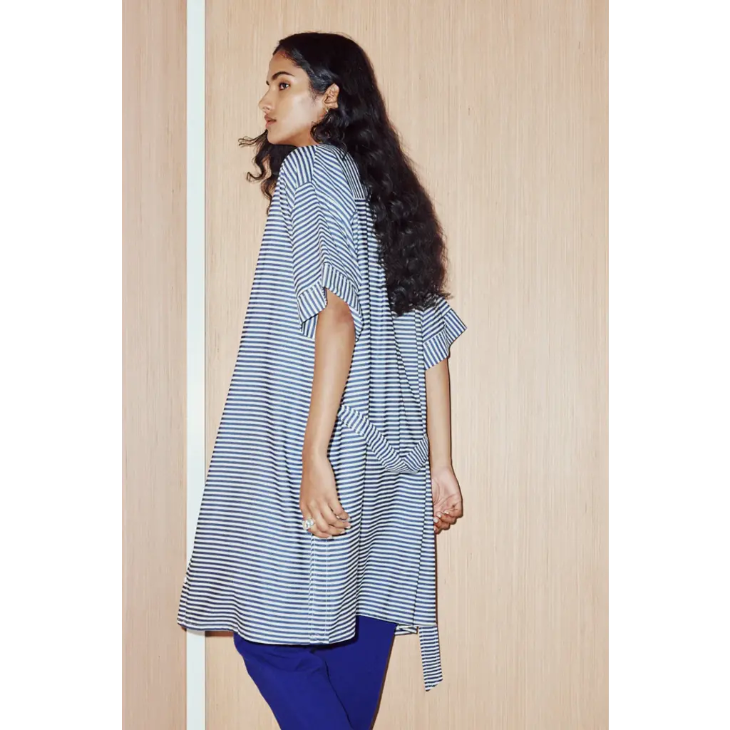 EVE GRAVEL EVE GRAVEL 25E ROBE CAYUNA BOUTONNIERE RAYEE MARINE/CREME