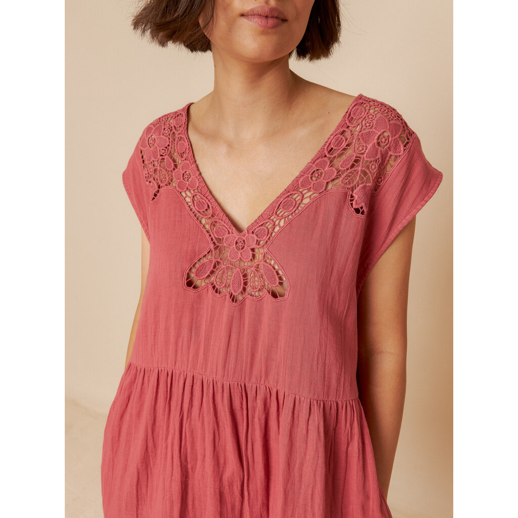 INDI AND COLD INDI AND COLD 25E ROBE COL EN V BRODE PASTEQUE