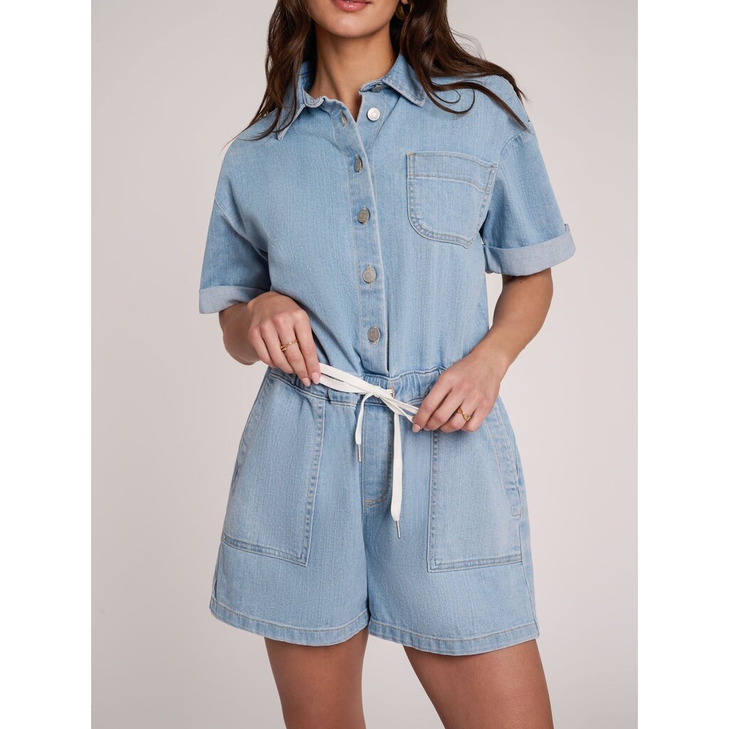 YOGA JEANS YOGA SHORT ROMPER 2705 DAYTIME BLUE
