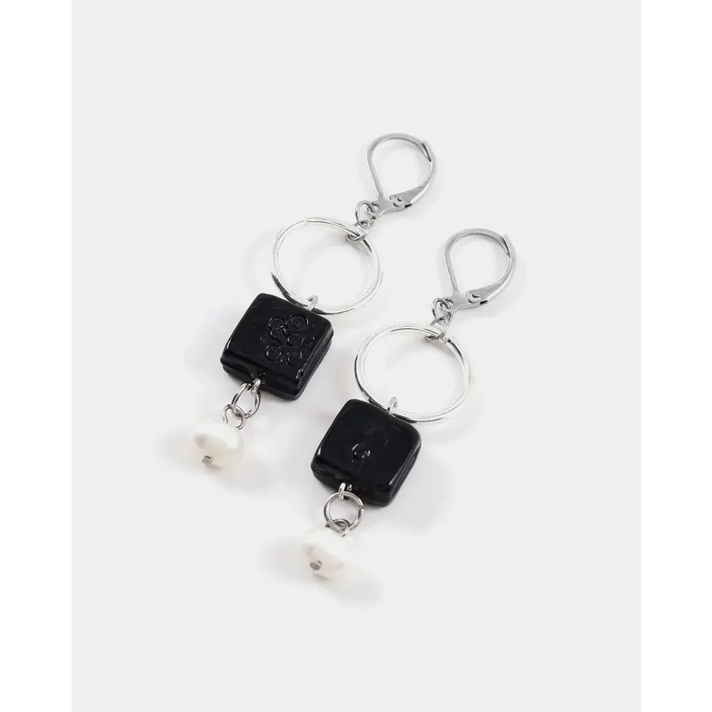 ANNE MARIE CHAGNON ANNE MARIE CHAGNON BOUCLE OREILLE MEISSA EBENE