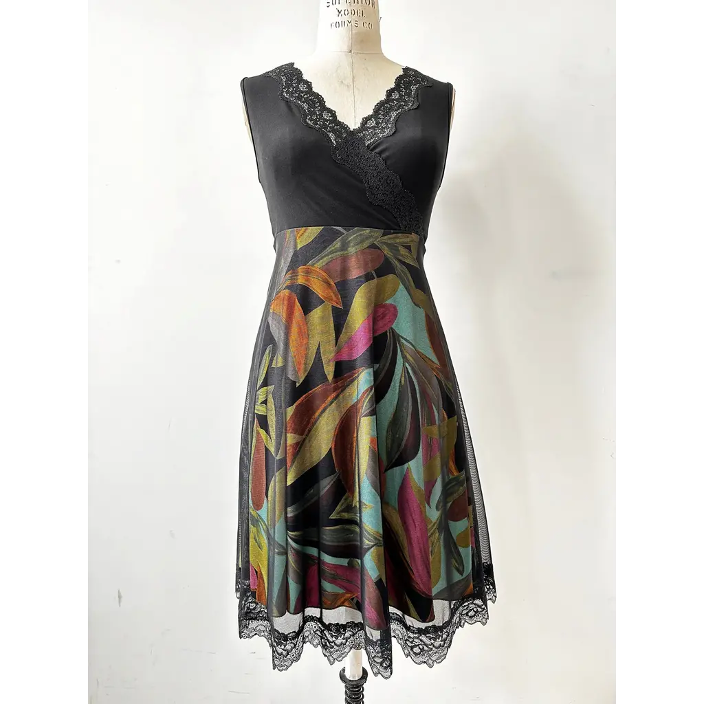 KOLLONTAÏ KOLLONTAI 25E ROBE DELICIOSA NOIR