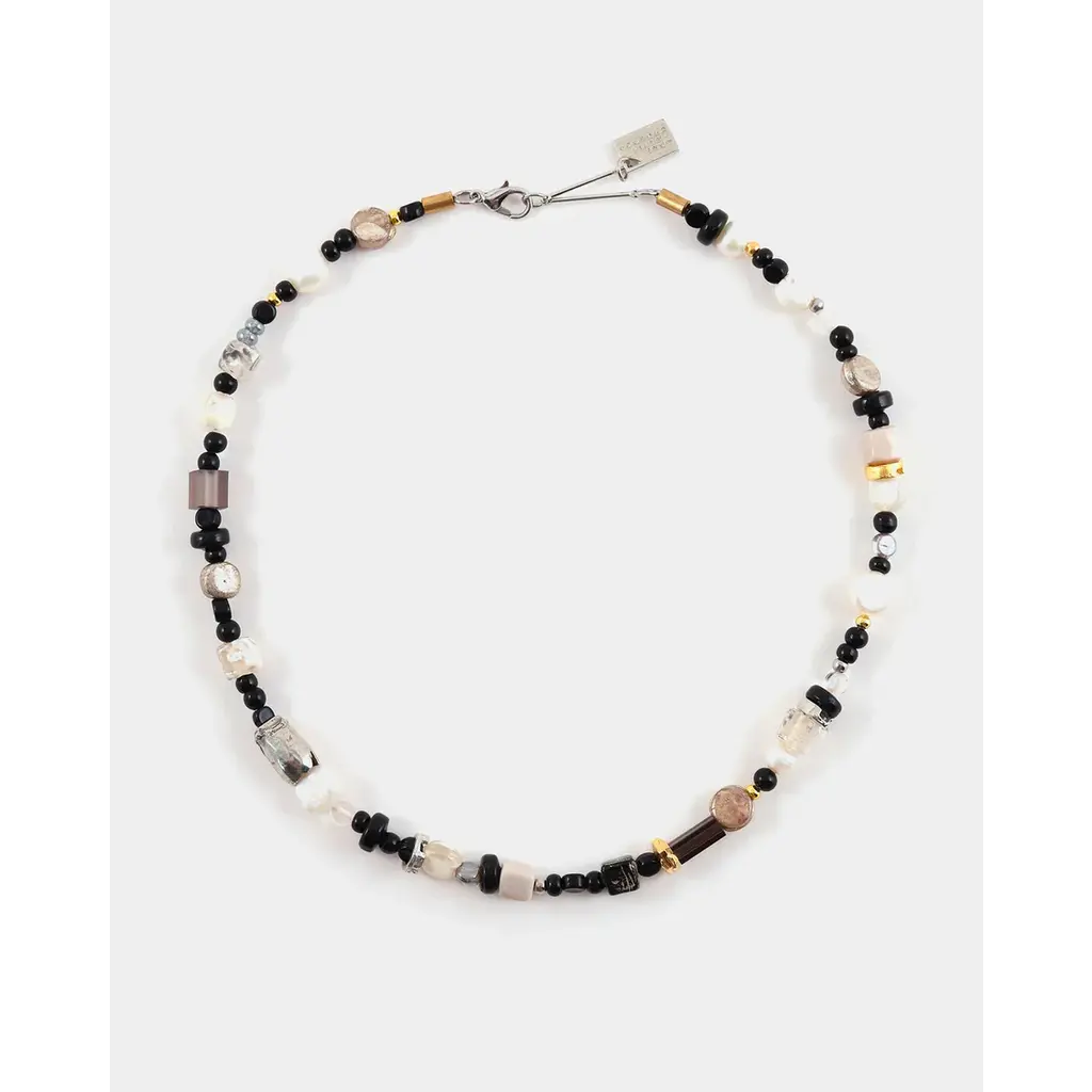 ANNE MARIE CHAGNON ANNE MARIE CHAGNON COLLIER LUAN EBENE