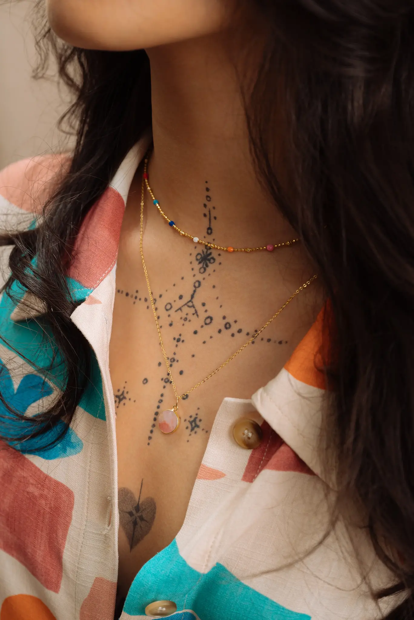 BOA COLLIER SIKKA OPALE ROSE