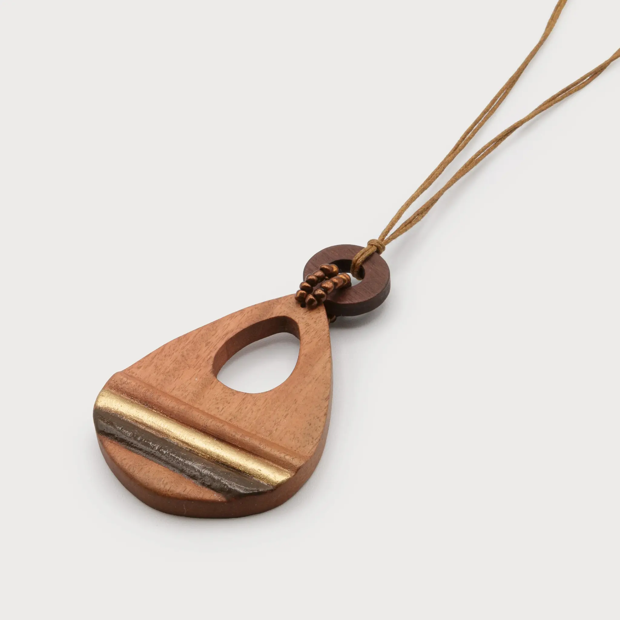 CARACOL COLLIER PENDENTIF GOUTTE BOIS SUR CORDE 1714 BRN