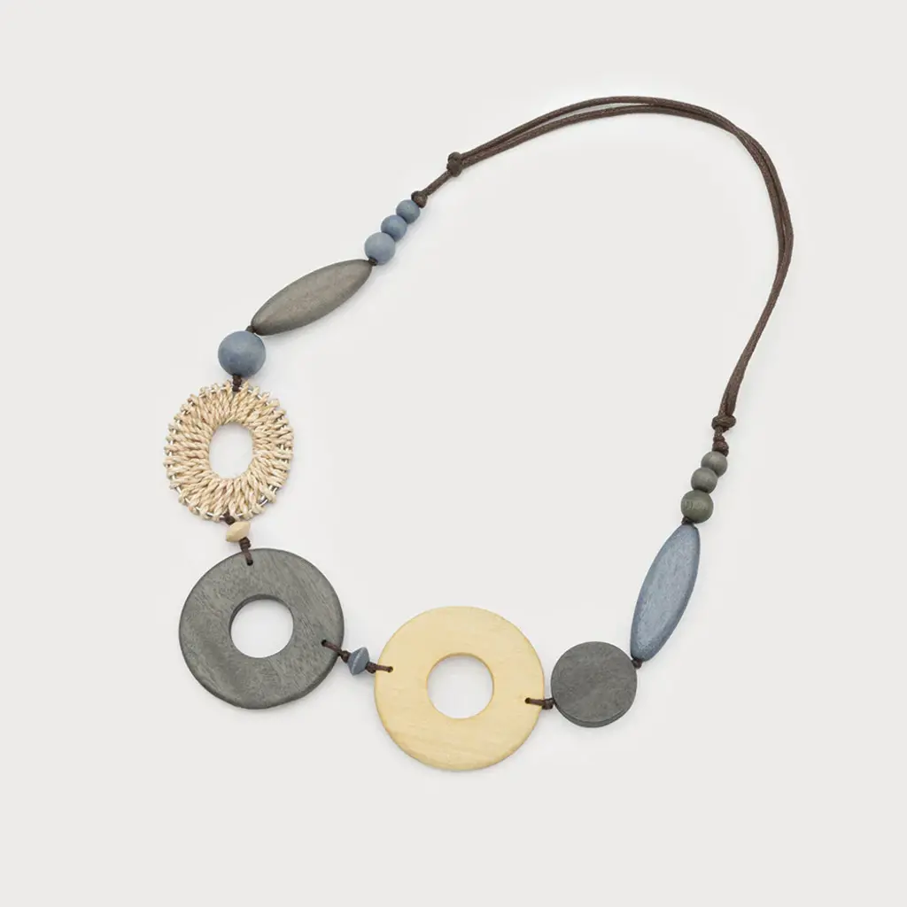 CARACOL CARACOL COLLIER AJUSTABLE PIECES BOIS ET RAFIA 1725 NAT