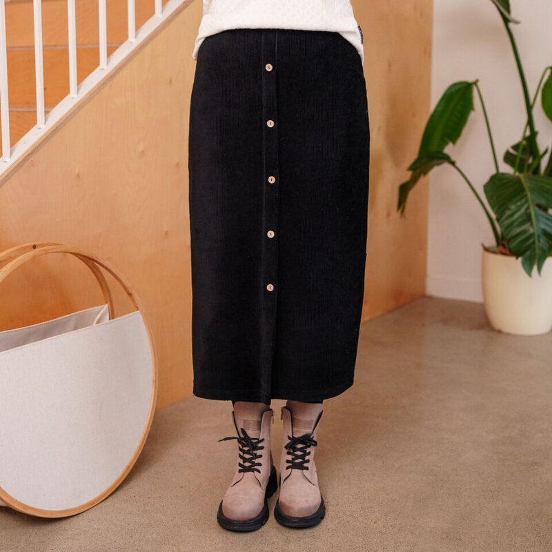 RIEN NE SE PERD TOUT SE CREE RIEN NE SE PERD 25H JUPE 7/8 PRUCHE CORDUROY NOIR