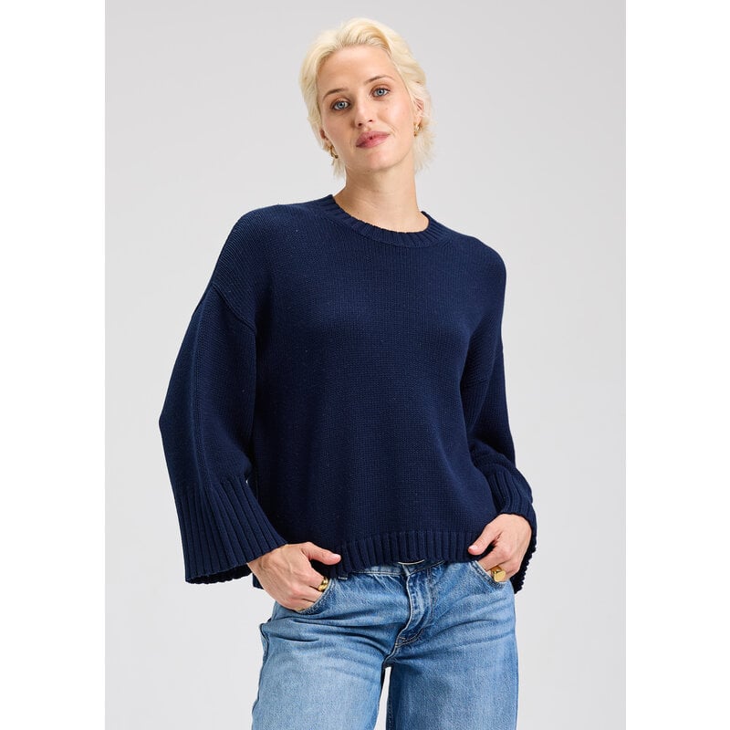 ZAK AND PLOVER 25H WIDE SLEEVE CREW SWEATER NAVY