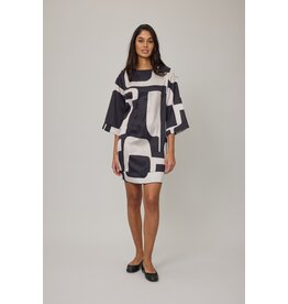 PISTACHE PISTACHE 25H ROBE SATIN M 3/4 TRUMPET MOTIFS NOIR/BLANC