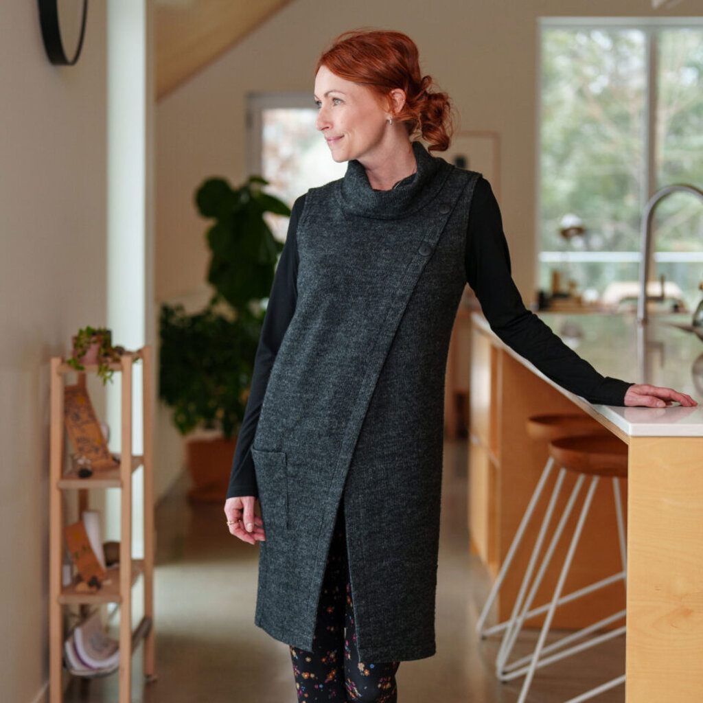 RIEN NE SE PERD TOUT SE CREE RIEN NE SE PERD 25H CHASUBLE BAUMIER CHARBON