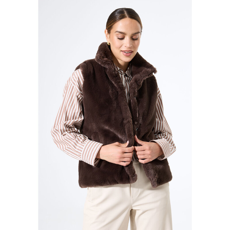 GARCIA GARCIA 25H VESTE S MANCHES FAUX FUR BRUN FONCE