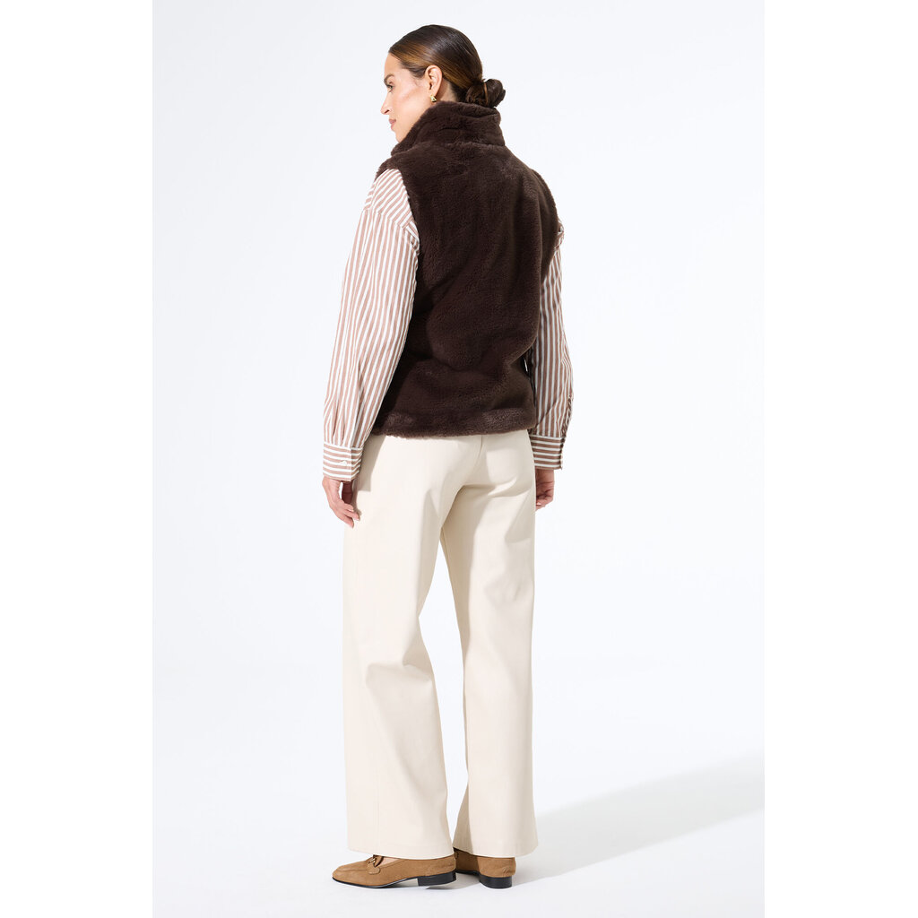 GARCIA GARCIA 25H VESTE S MANCHES FAUX FUR BRUN FONCE