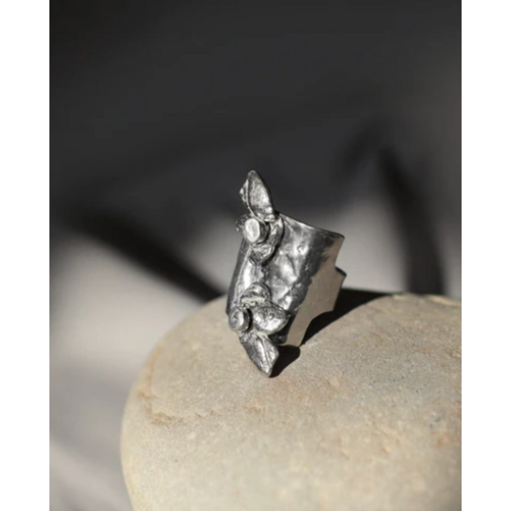 ANNE MARIE CHAGNON AM CHAGNON BAGUE TAURUS ARGENT