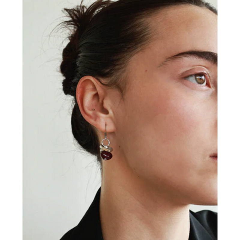 ANNE MARIE CHAGNON AM CHAGNON BOUCLES OREILLE PEGASUS ARGENT CERISE