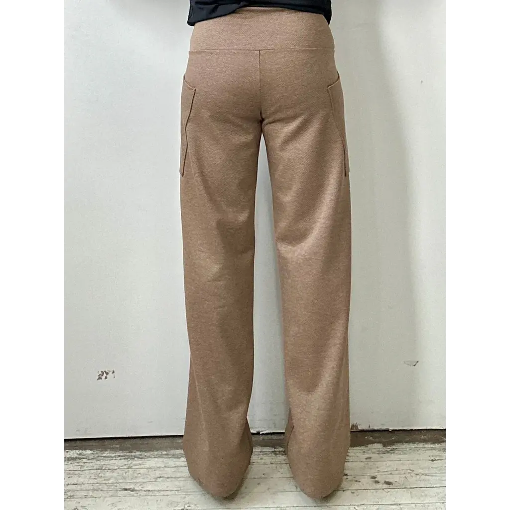 KOLLONTAÏ KOLLONTAI 25H PANTALON SUSAN CARAMEL