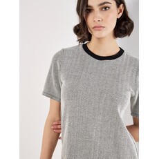 APRICOT APRICOT 25H ROBE TSHIRT CHEVRONS NOIR/CREME