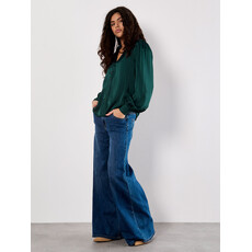 APRICOT APRICOT 25H SATIN STRIPE OPEN COLAR BLOUSE GREEN