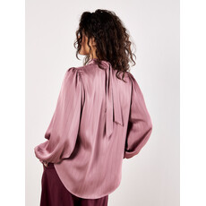 APRICOT APRICOT 25H SATIN STRIPE OPEN COLAR BLOUSE PURPLE