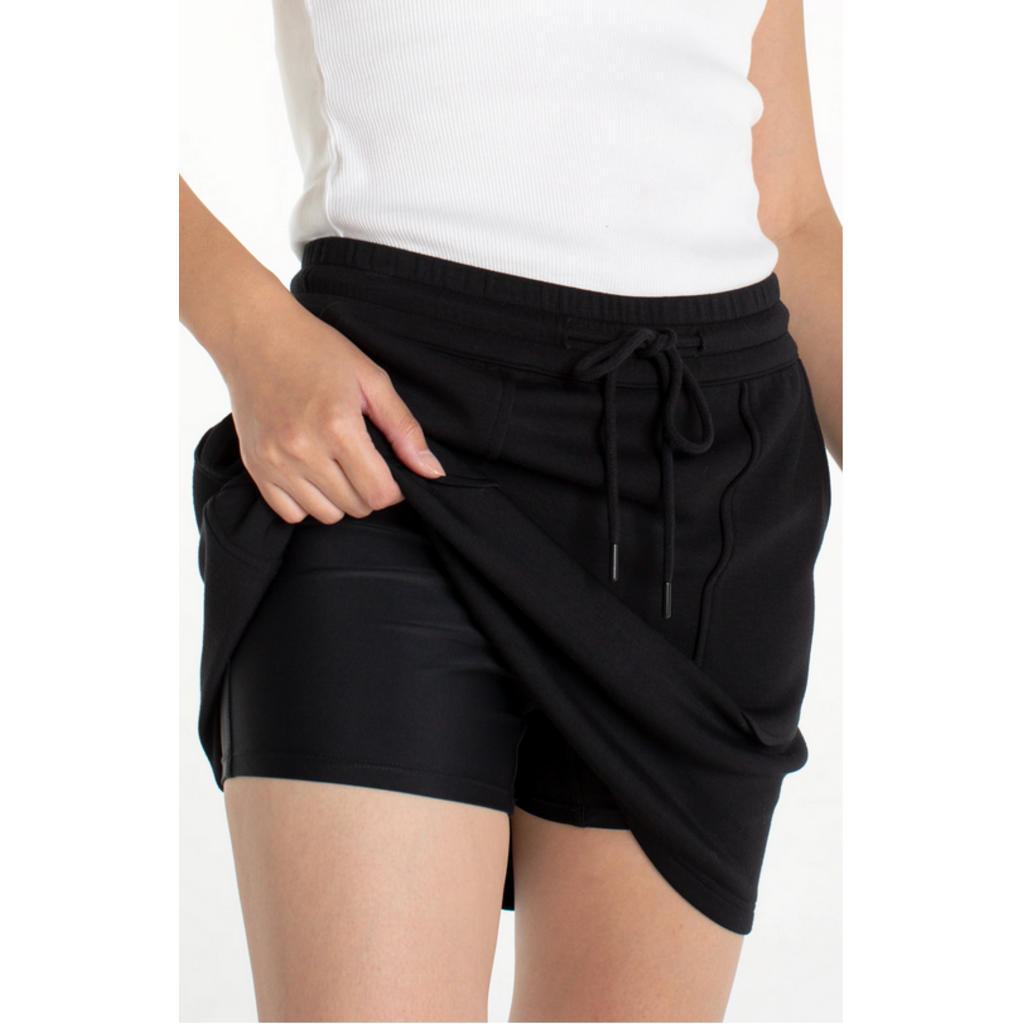 LIVERPOOL LIVERPOOL 26E SKORT PULL ON BLACK