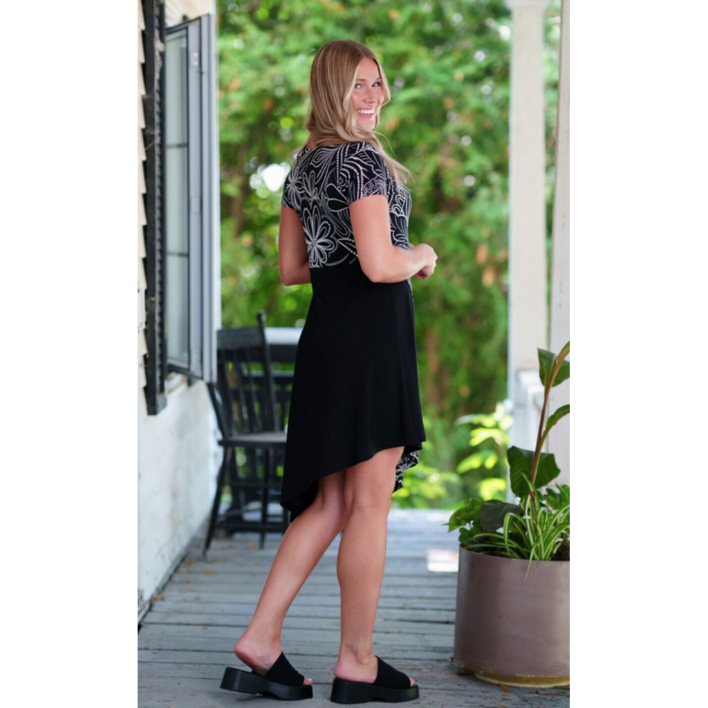 RIEN NE SE PERD TOUT SE CREE RIEN NE SE PERD 26E ROBE KIR ROYAL FLORAL NOIR/BLANC