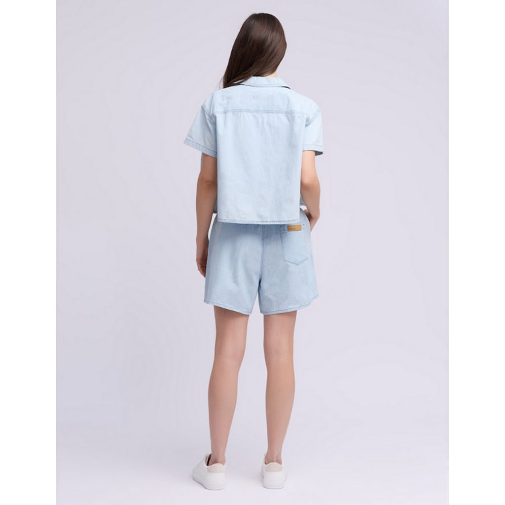 YOGA JEANS YOGA JEANS 26E SHORTS LUCILLE CHAMBRAY