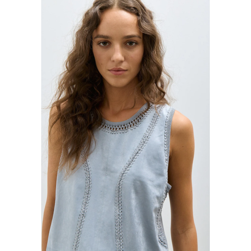 MELISSA NEPTON MELISSA NEPTON 26E HAUT QUINN BLEACHED DENIM SUEDE