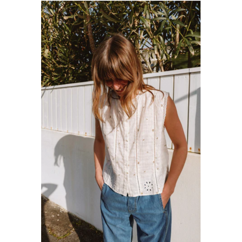 INDI AND COLD INDI AND COLD 26E BLOUSE SANS MANCHE FLEURS ECRU